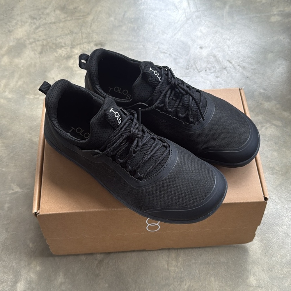 NWT Tolos Barefoot shoes